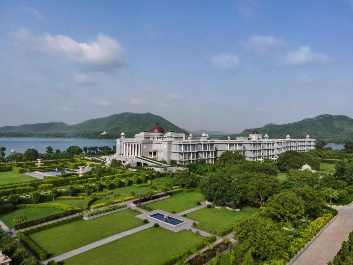 Отель Raffles Удайпур Экстерьер фото