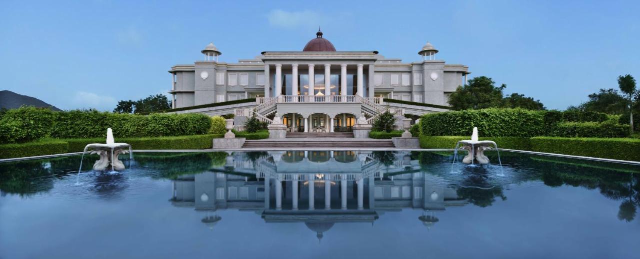 Отель Raffles Удайпур Экстерьер фото